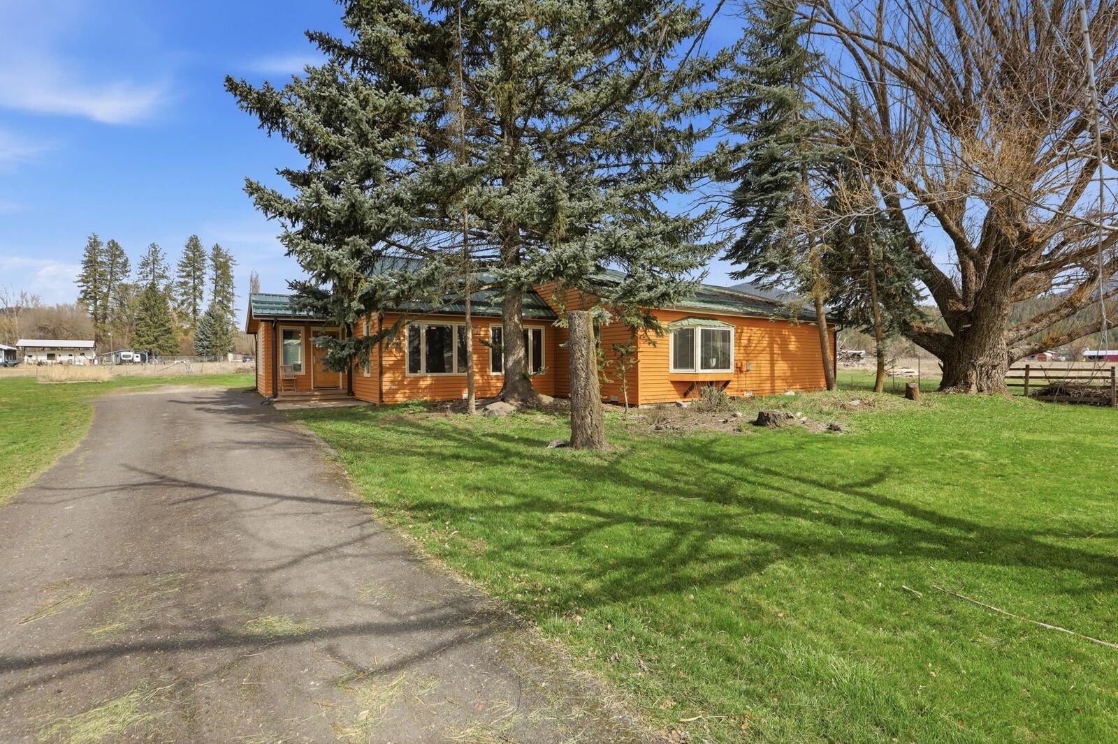 Property Photo: 2239 Spence Rd WA 99109