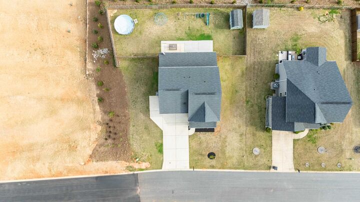 Property Photo: 530 Beechcreek Dr Drive SC 29303