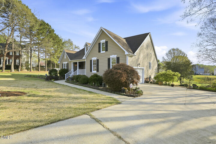 Property Photo: 2808 Doves Nest Court NC 27526