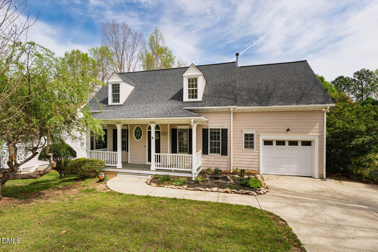 Property Photo: 2002 Kelly Glen Drive NC 27502