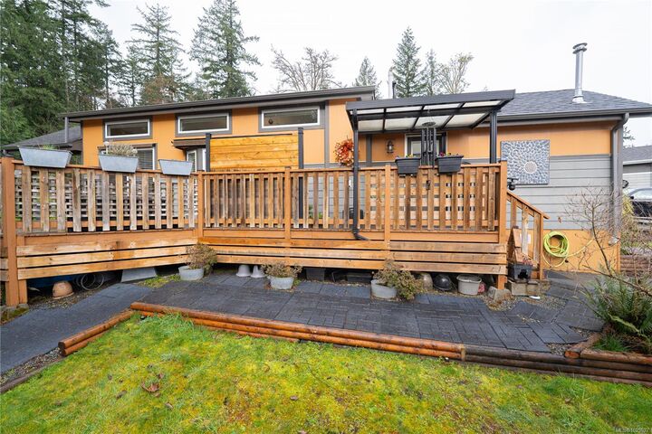 Property Photo: 3042 River Rd #152 BC V0R 1K3