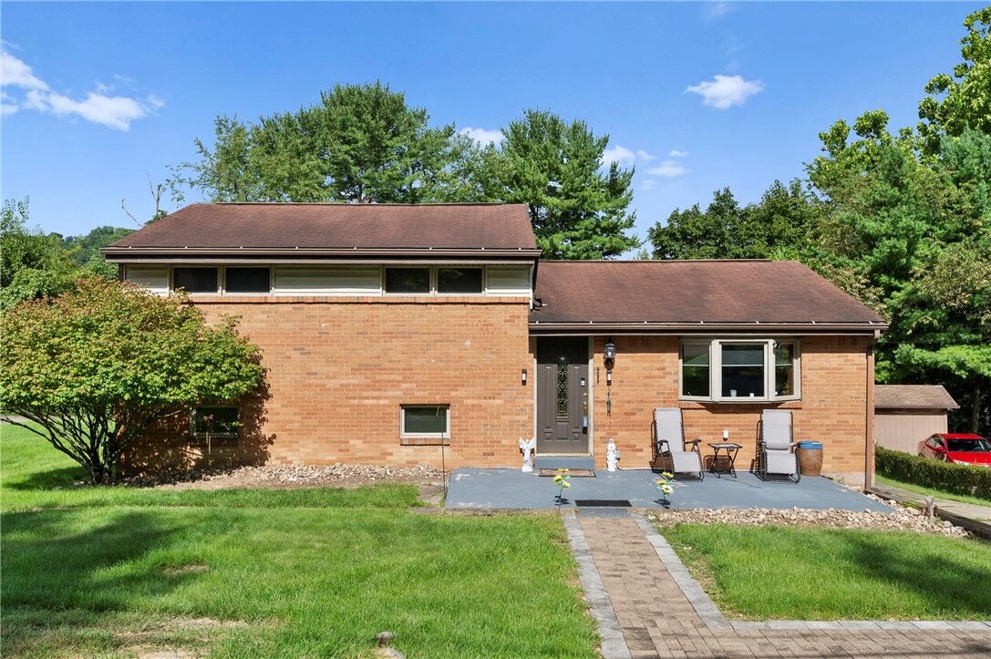 Property Photo:  115 Rene Dr  PA 15116 