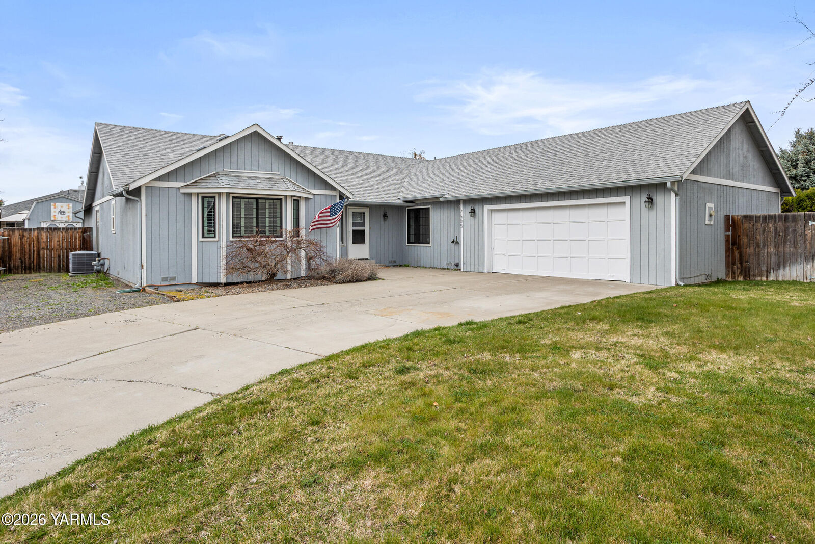 Property Photo:  7505 Olmstead Ct  WA 98908 