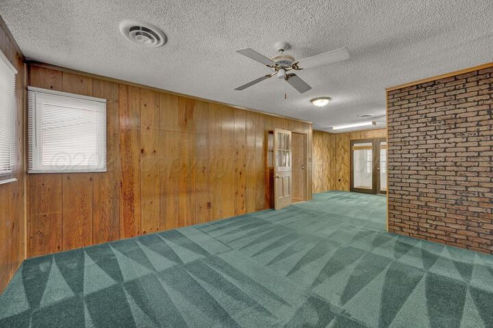 Property Photo: 5025 S Crockett Street TX 79110-3304