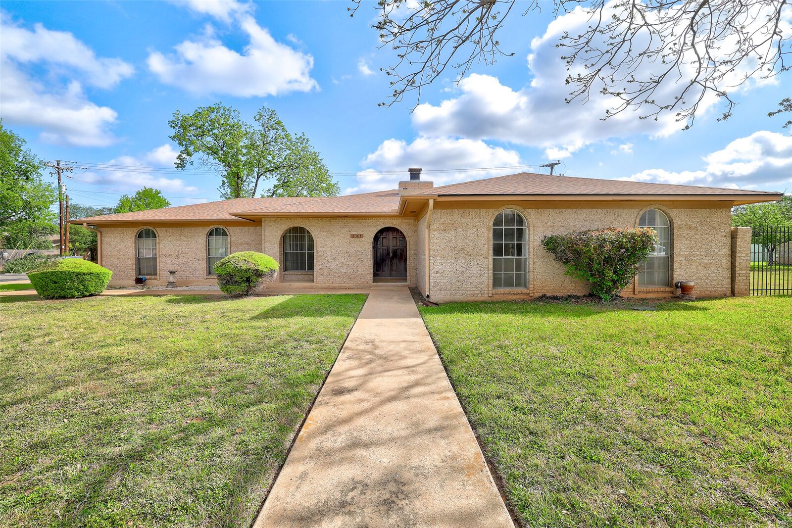 Property Photo:  2303 Dawn Drive  TX 78628 