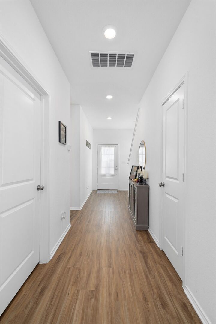 Property Photo: 1520 Linwood Street TX 78641