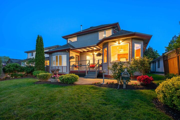 6247 Crescent Place — photo 1