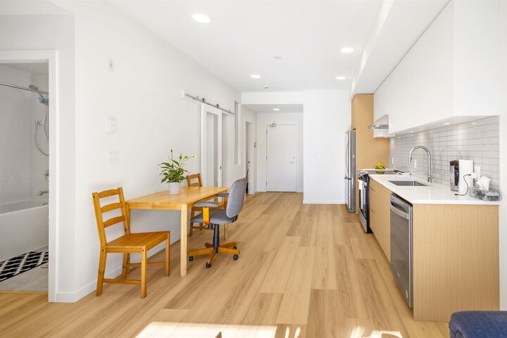 Property Photo: 37994 2nd Avenue 302 BC V8B 0C3