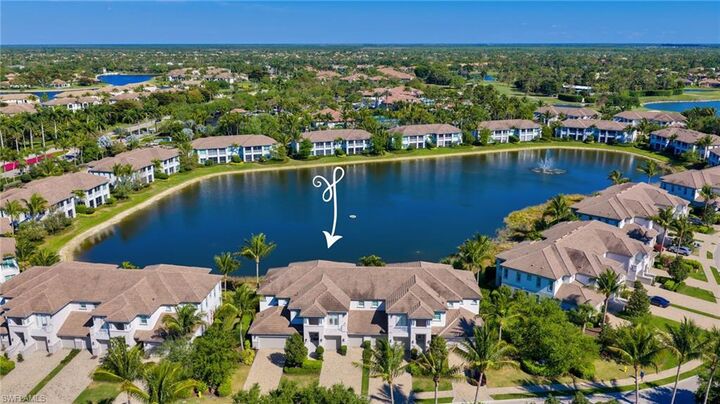 Property Photo:  8026 Signature Club Cir 5-201  FL 34113 