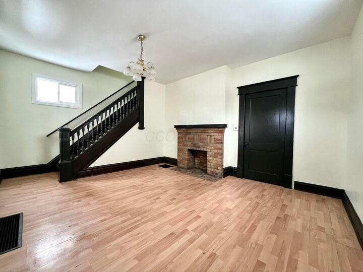 Property Photo: 122 N Central Avenue OH 43222