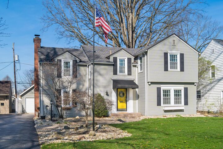 Property Photo:  2695 Henthorn Road  OH 43221 