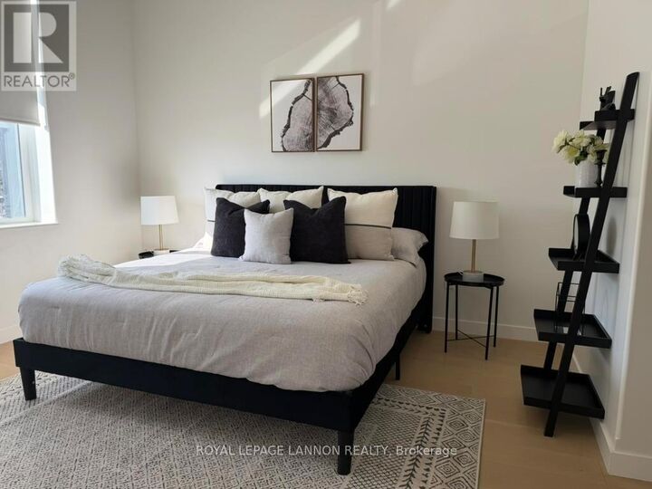 Property Photo:  96 High Street North 3210  ON P7A 5R3 