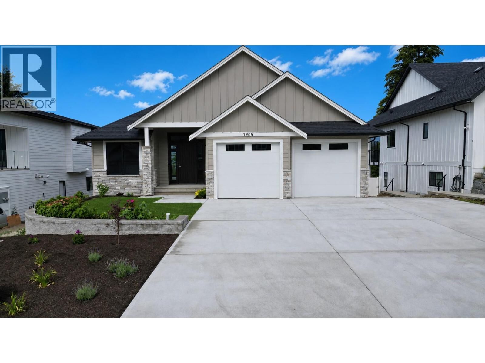 Property Photo: 1905 35 Street Northeast BC V1E 1M9