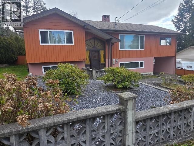 3284 Cariboo Ave — photo 1