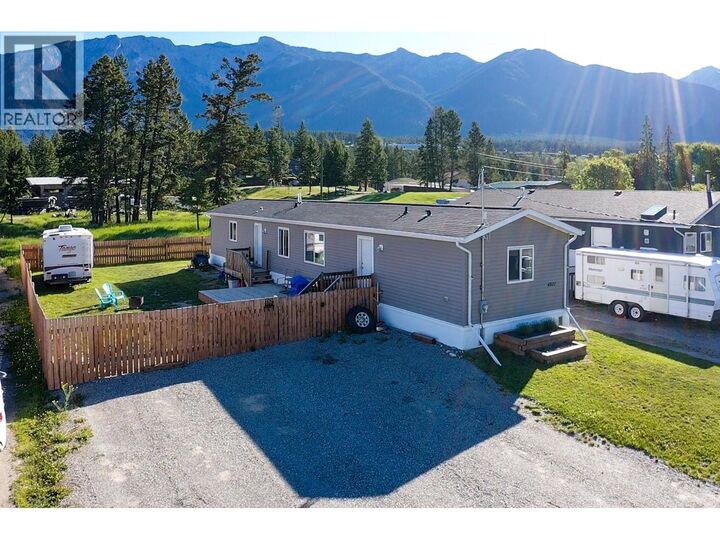 Property Photo: 4821 Crescentwood Drive BC V0A 1E0
