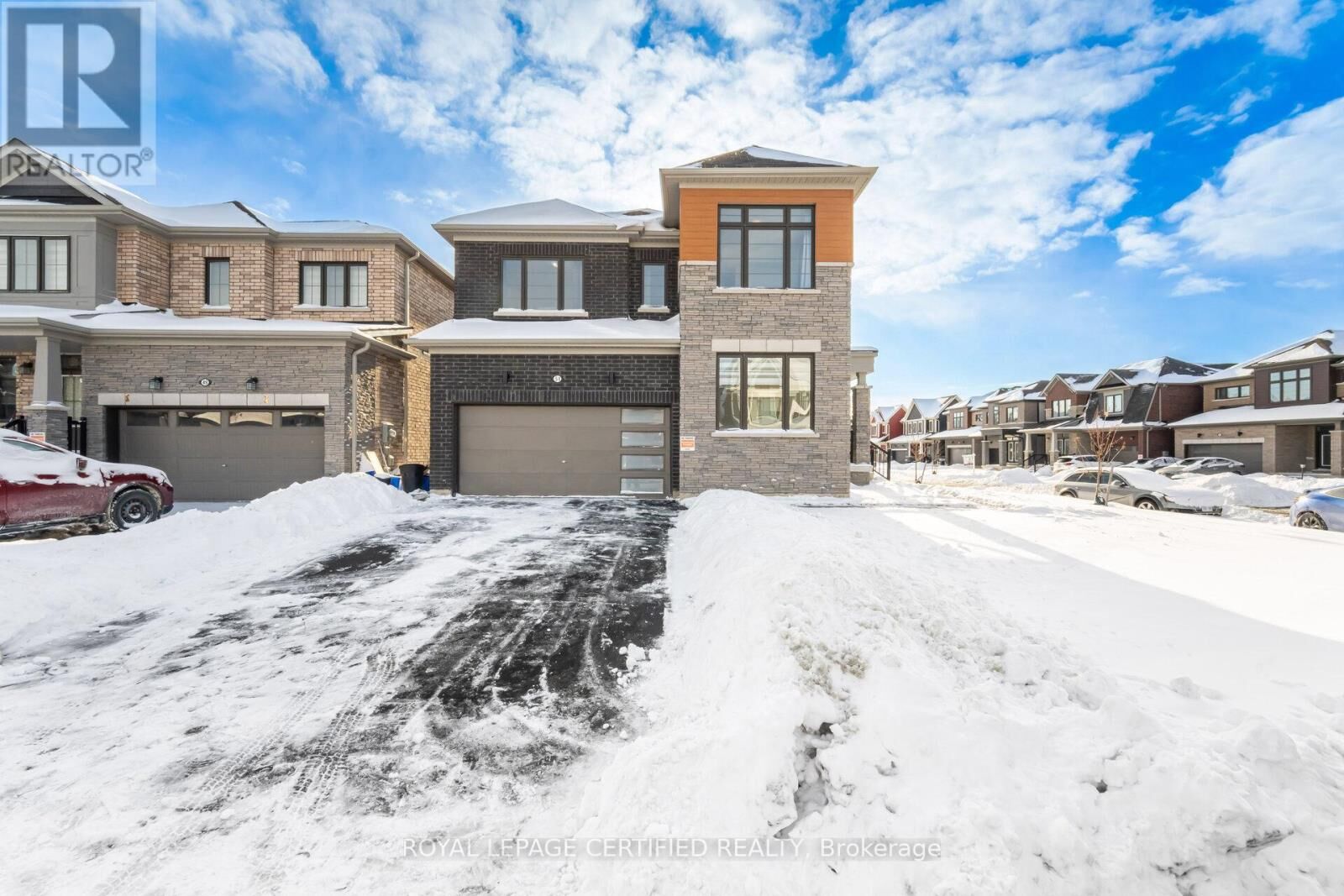 Property Photo:  51 Hawick Crescent  ON N3W 0G5 