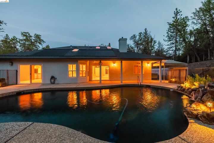 Property Photo: 19035 Apple Valley Dr CA 95370