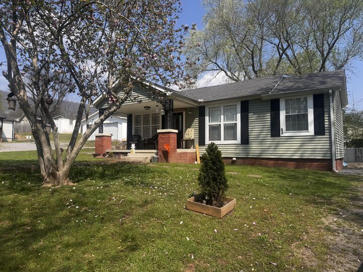 Property Photo: 169 E Maryland Avenue TN 37397