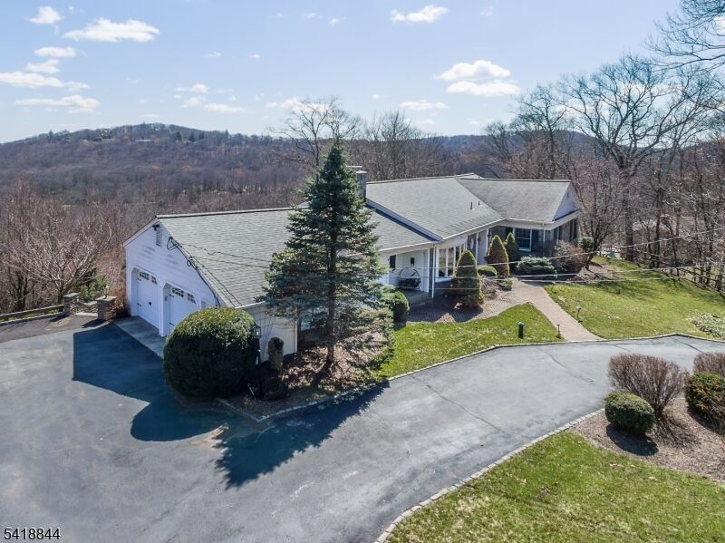 Property Photo:  758 Ridge Road Ter  NJ 07405 