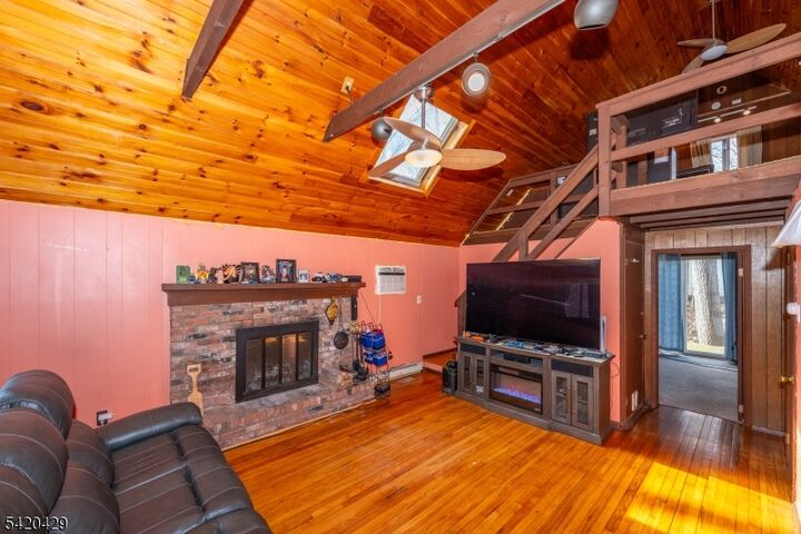 Property Photo:  31 Plum Tree Rd  NJ 07462 