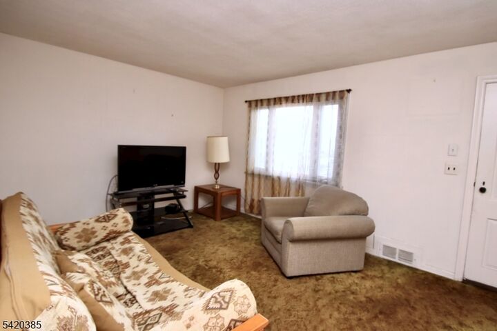 Property Photo:  39 Van Duren Ave  NJ 07410 