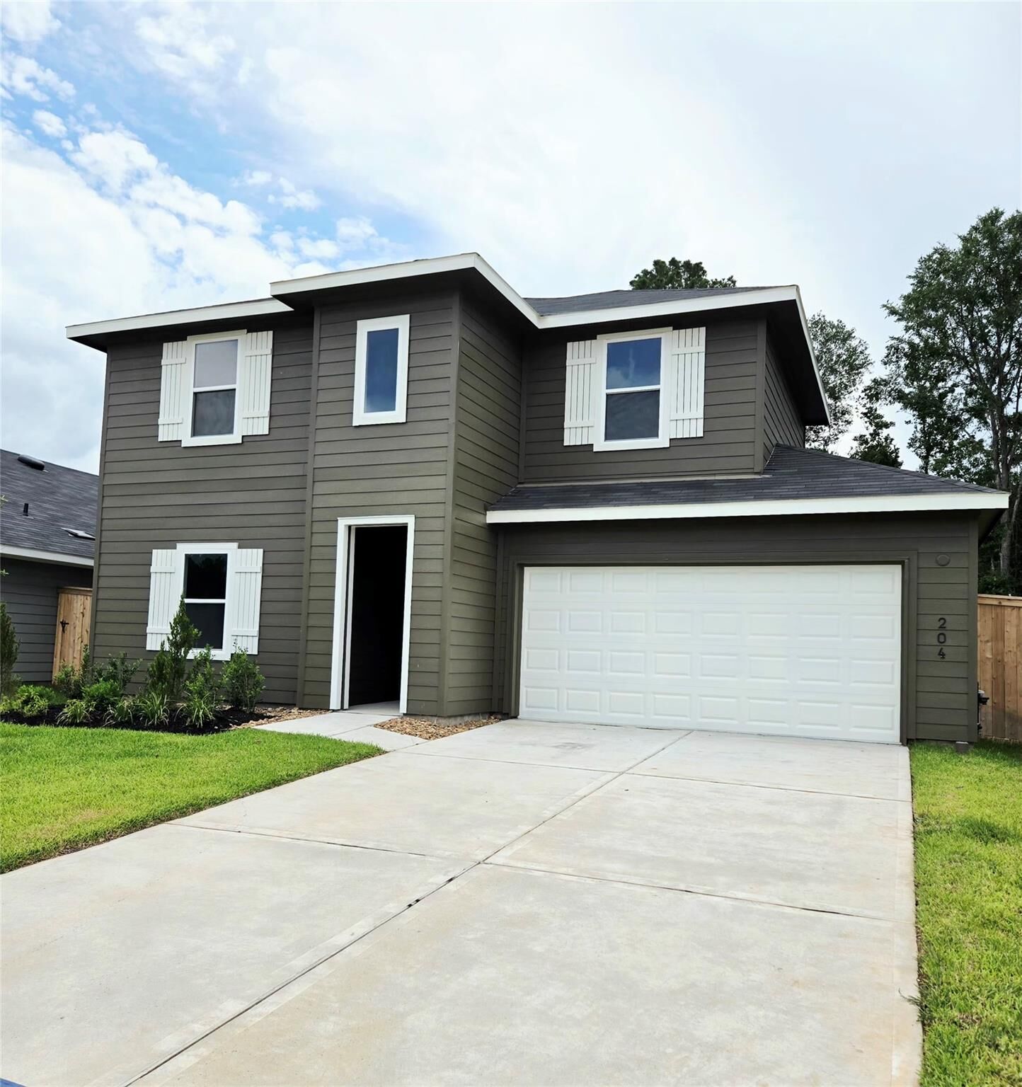 Property Photo: 204 Golden Eagle Boulevard TX 77358