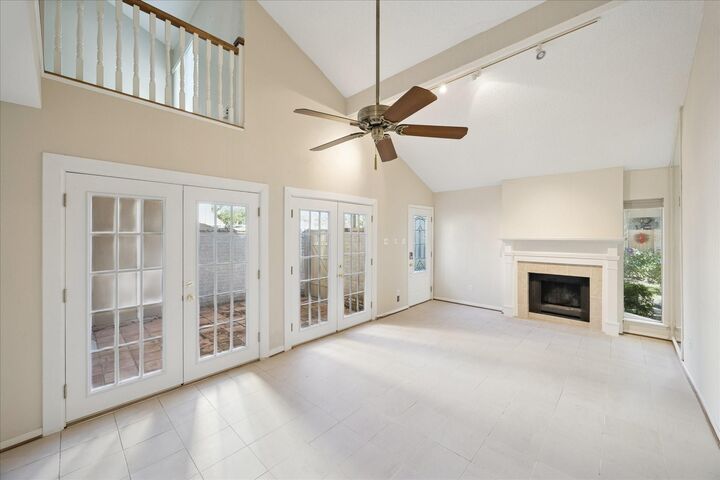Property Photo: 11521 Village Place Drive 154 TX 77077