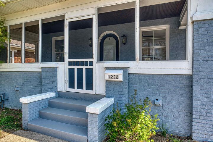 Property Photo:  1222 Vann Avenue  IN 47714 