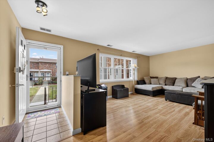 Property Photo:  276 Temple Hill Road 1515  NY 12553 