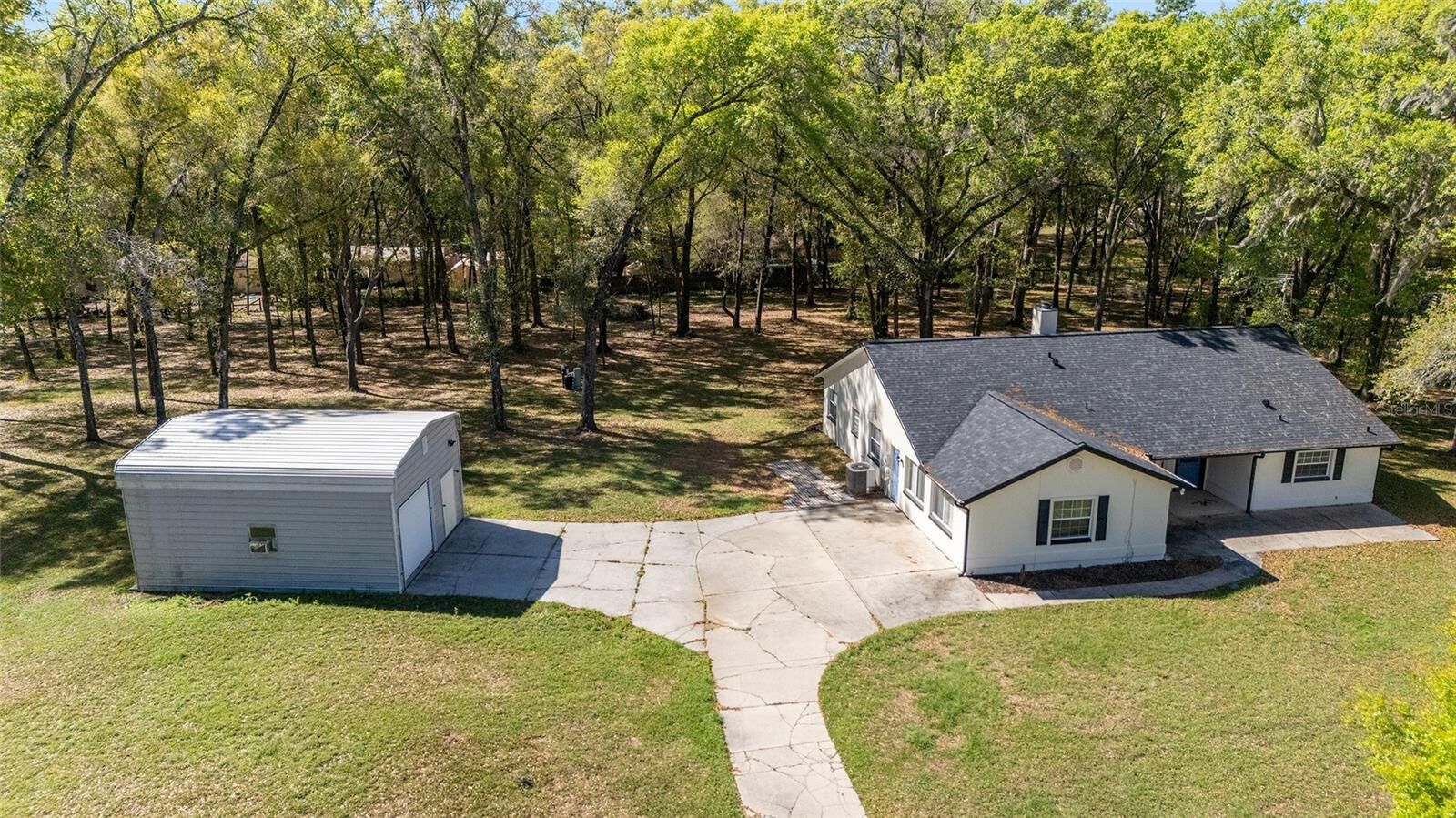 Property Photo: 13740 SW 49th Place FL 34481