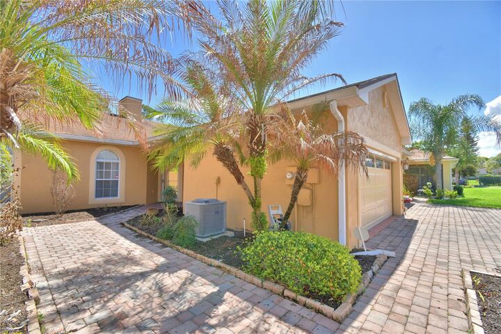 Property Photo: 1507 Vienna Square Drive FL 33884
