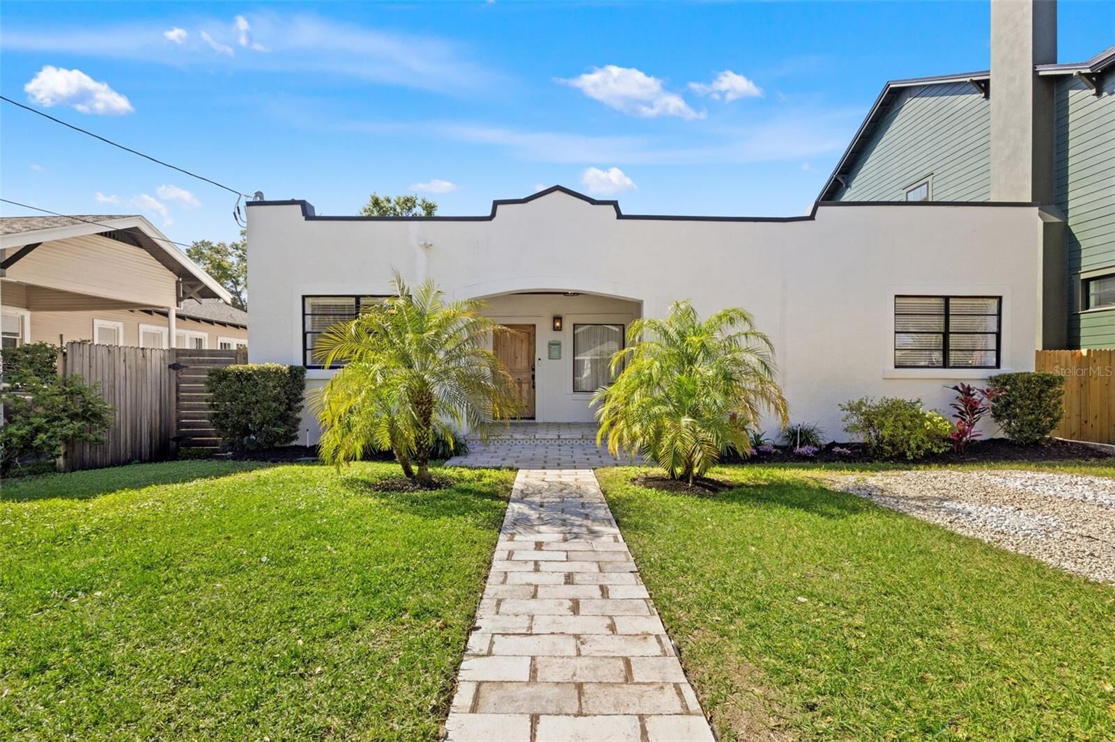 Property Photo:  103 E Lambright Street  FL 33604 
