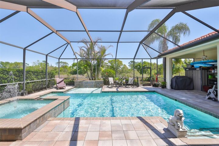 Property Photo:  307 Noble Faire Drive  FL 33573 