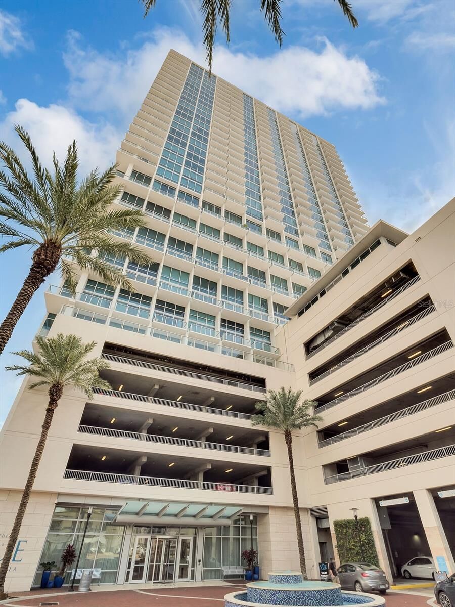 Property Photo:  150 E Robinson Street 2709  FL 32801 