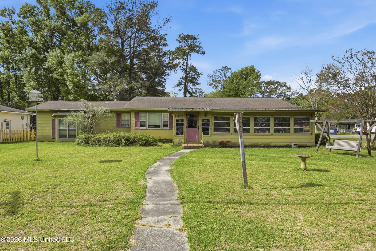 Property Photo:  1317 6th Avenue  MS 39466 