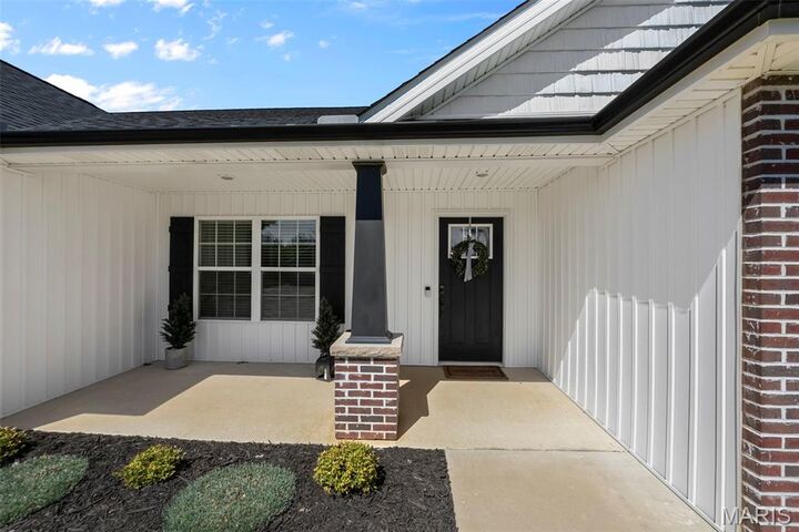 Property Photo:  830 Lochinvar Lane  MO 63701 