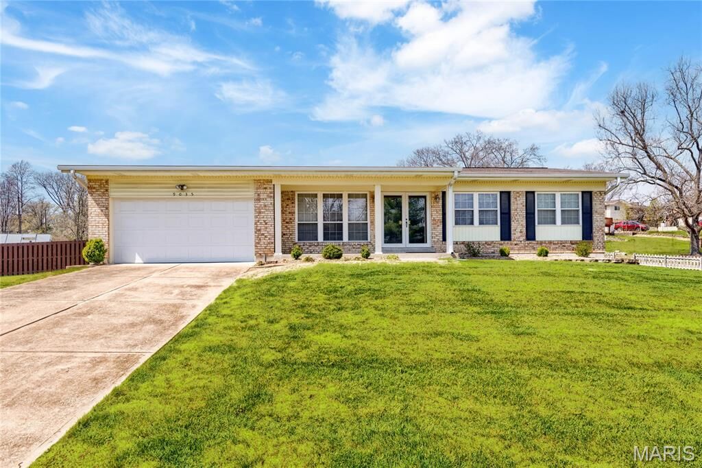 Property Photo:  9035 Cordoba Lane  MO 63126 