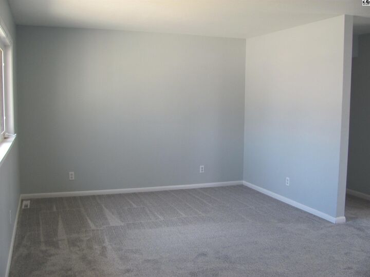 Property Photo:  1815 N Sidney St  KS 67068 