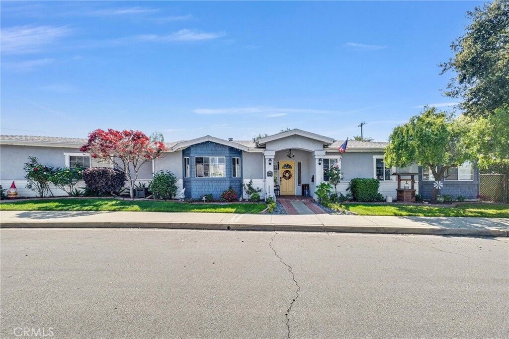 Property Photo: 2006 Peyton CA 91750