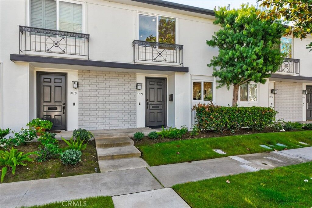 Property Photo:  1074 Buckingham  CA 92660 