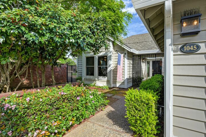 Property Photo:  1045 Harrington Way  CA 95608 