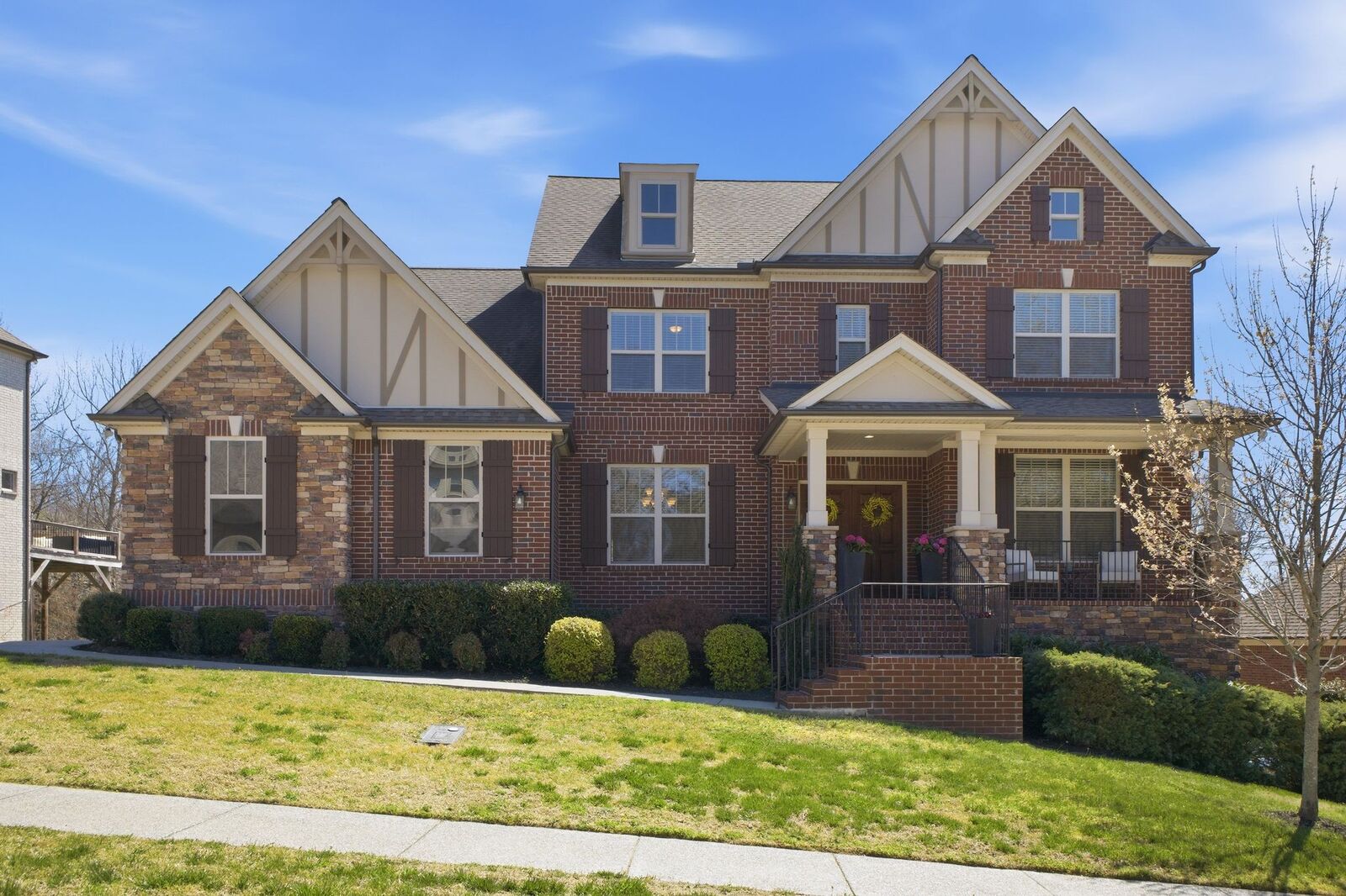 Property Photo: 6764 Falls Ridge Ln TN 37046