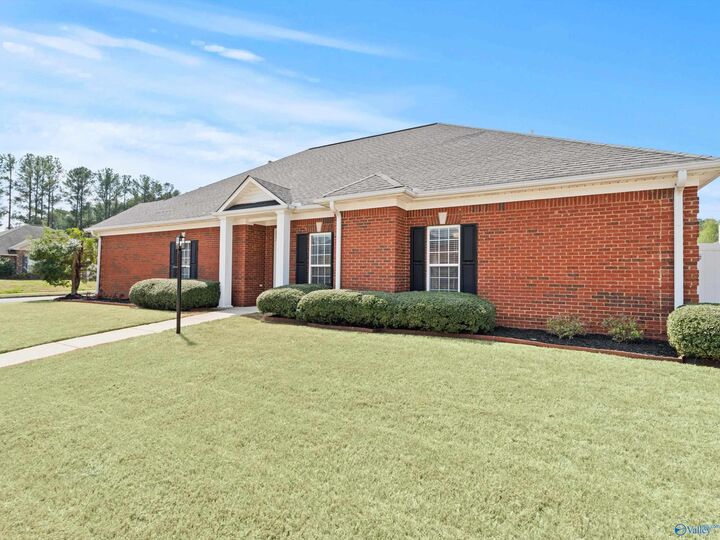 Property Photo: 2511 Millwood Circle AL 35803