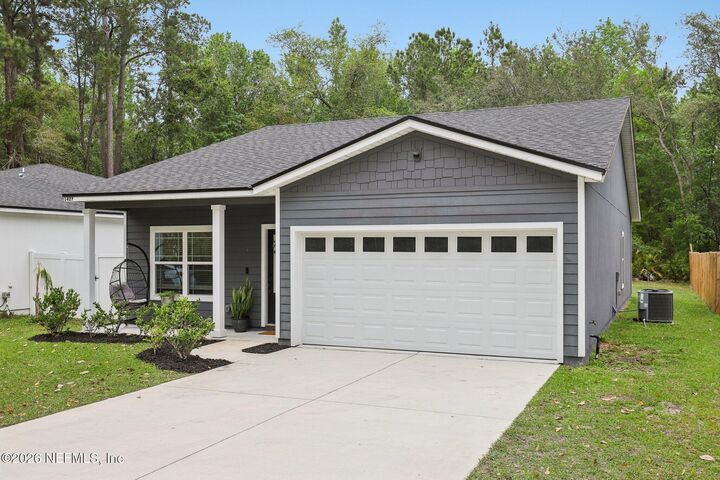 Property Photo:  1427 Florida Street  FL 32003 