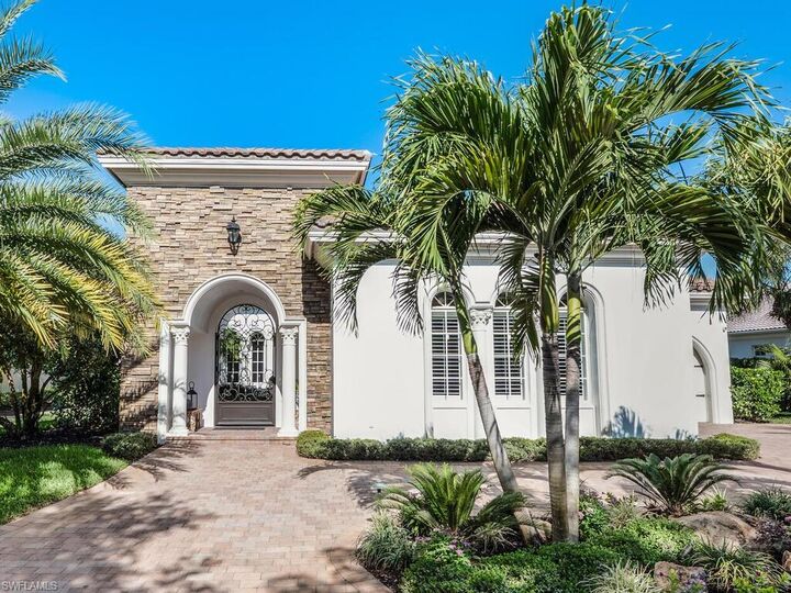 Property Photo: 28312 Terrazza Ln FL 34110