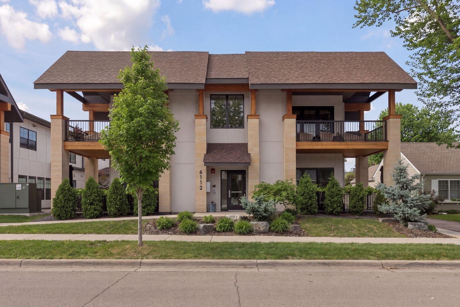 Property Photo: 6112 Kellogg Avenue 100 MN 55424