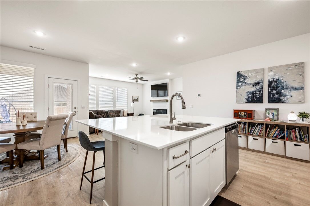 Property Photo: 2000 Hahn Street AR 72751