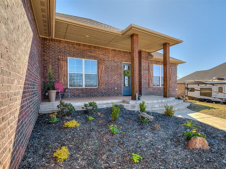 Property Photo: 11370 Blue Heron Creek OK 73044