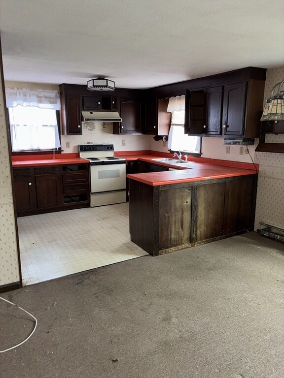 Property Photo:  64 Loiselle Ave  MA 01420 