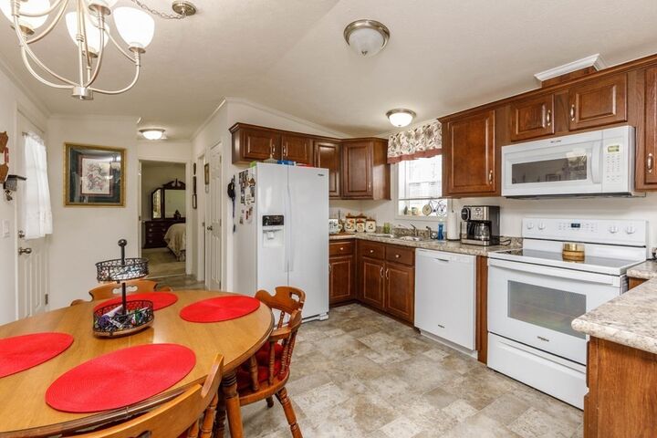 Property Photo:  556 Central Street 11  MA 01453 